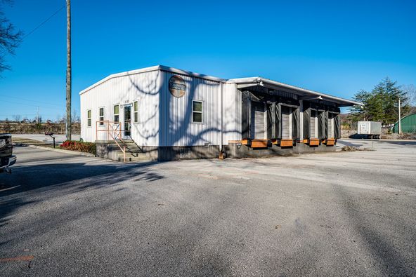 1602 Salem Rd, Cookeville, TN 38506